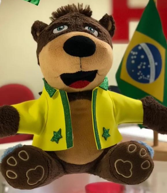 Fisk Governador Valadares/MG: Buddy com guarda-roupa próprio